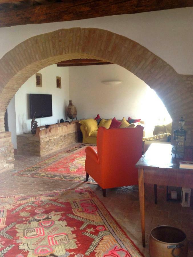 L'Infinito Bed & Breakfast Mombaroccio Exterior photo